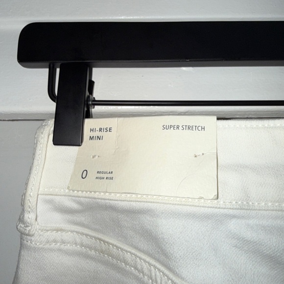 American Eagle Outfitters Cream Mini Skirt - Picture 4 of 4